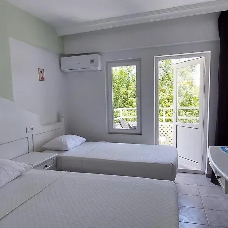 Uk Kiris Hotel 4*