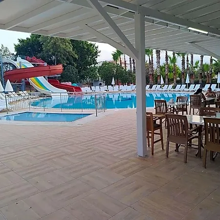 Hotel Uk Kiris