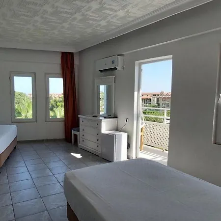 Uk Kırış Otel 4*
